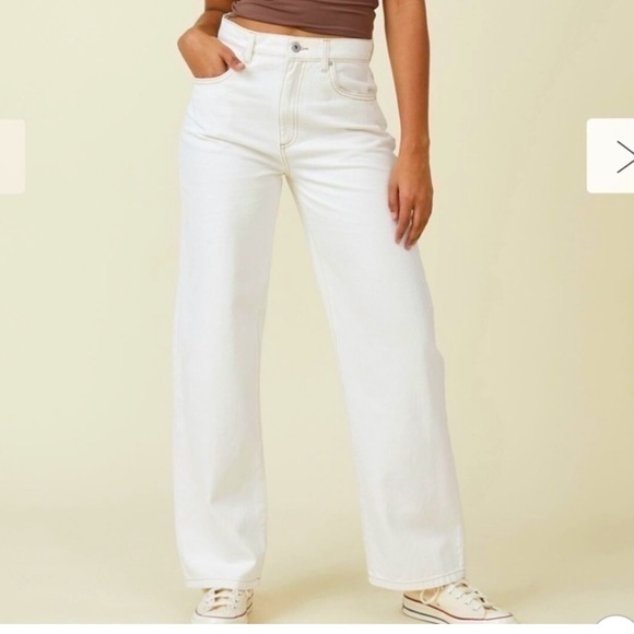 Cotton On Denim - COTTON ON high rise straight leg jeans size 2 white/off white 100% cotton